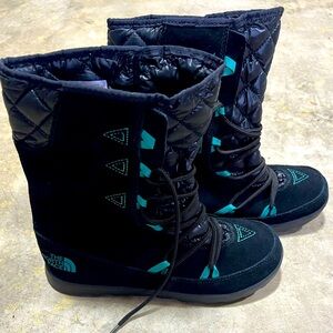 Women’s North Face ThermoBall Bootie Waterproof Size 9